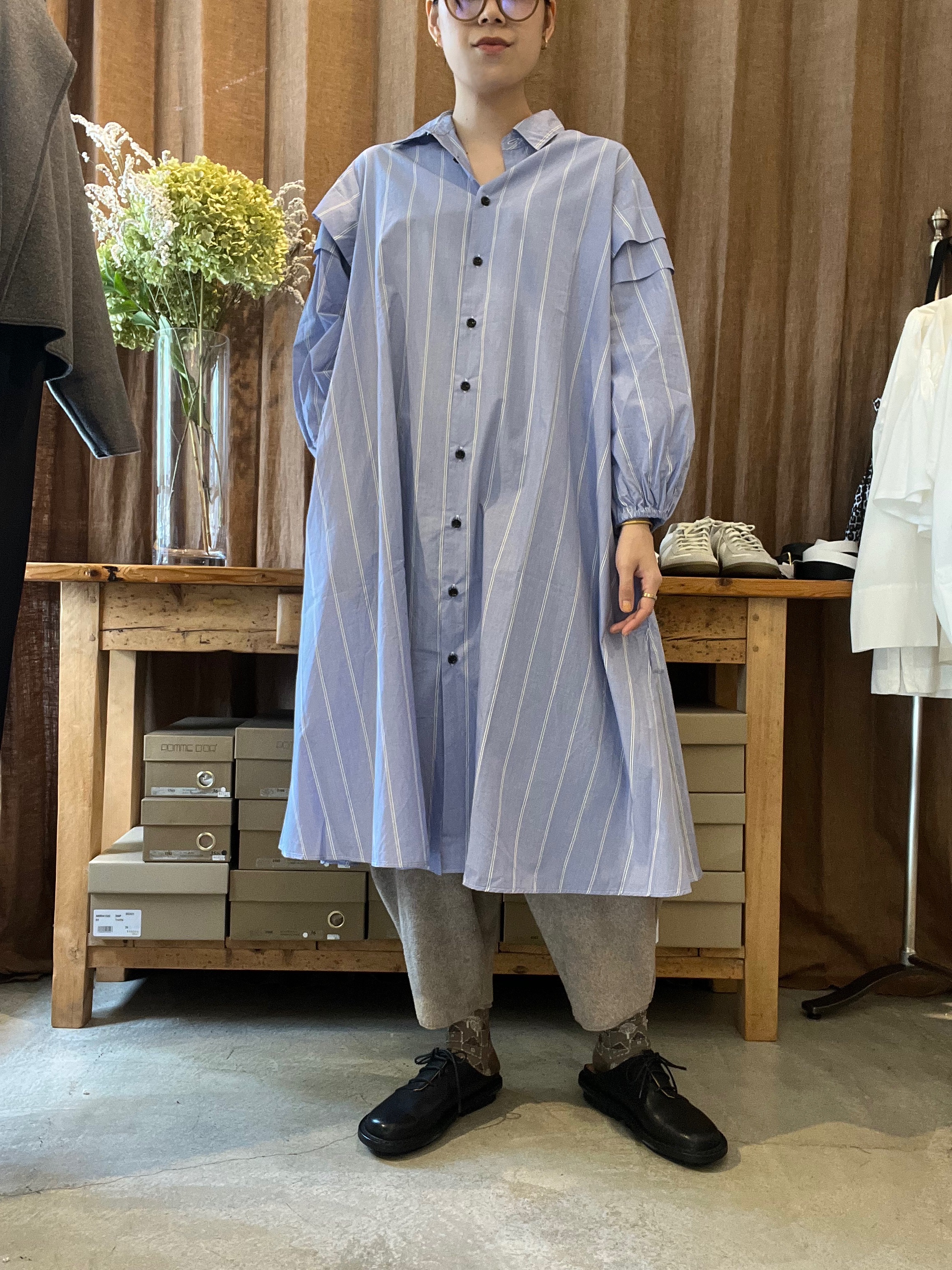 UNIVERSAL TISSU タックスリーブワンピース