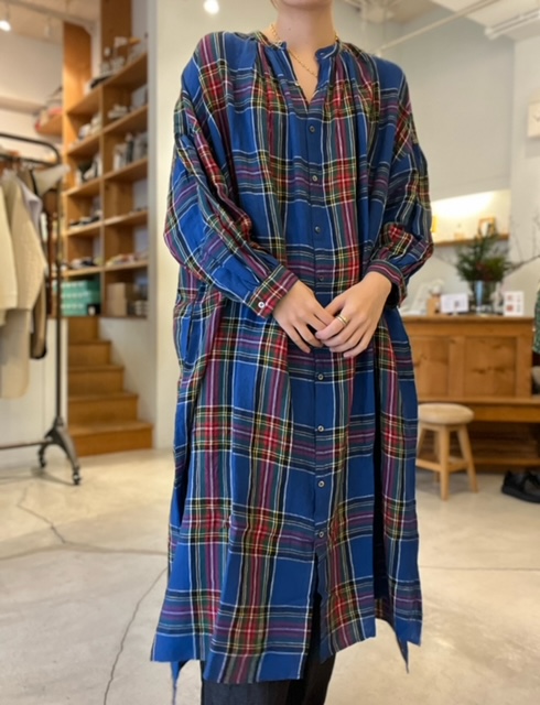 UNIVERSAL TISSU -タータンチェックドレス　SOLDOUT